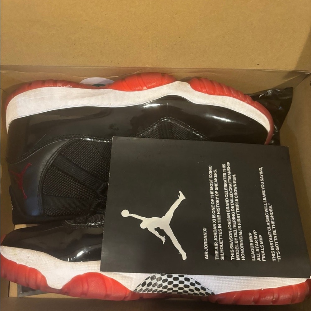 Jordan 11 bread - Picture 2 of 5